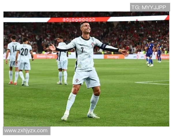 C罗宝刀未老！传射建功助葡萄牙5-1大胜塞尔维亚，锁定头名。